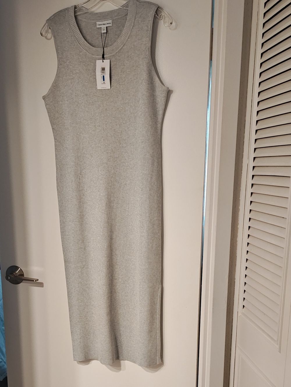 Calvin Klein Jeans Sleeveless Ribbed Midi Dress in Light Gray